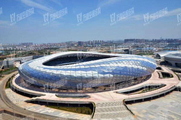 ETFE薄膜是什么材料？ETFE透明膜結(jié)構(gòu)有哪些特點？