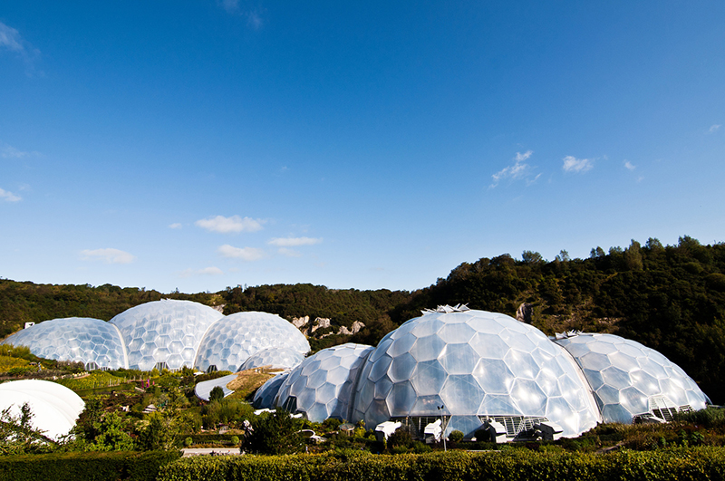 ETFE膜結(jié)構(gòu)有哪些性能特點？ETFE膜結(jié)構(gòu)在建筑行業(yè)的發(fā)展前景如何？