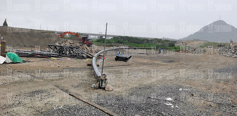 紹興西高速收費站頂棚工程鋼結(jié)構(gòu)安裝完成