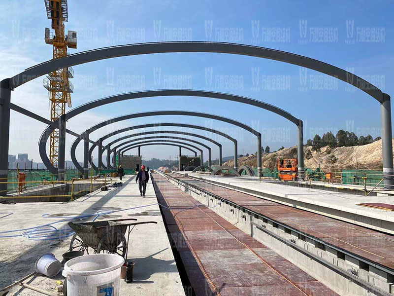 清遠磁懸浮項目蓮湖車站異型鋼結(jié)構(gòu)項目