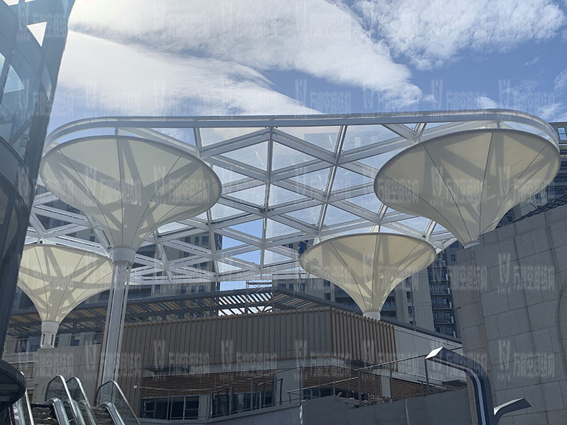 萬豪空間結構員工到臺州大板橋ETFE氣枕天幕項目、溫州鐵定溜溜樂園ETFE天幕及PTFE景觀傘膜結構工項目學習交流