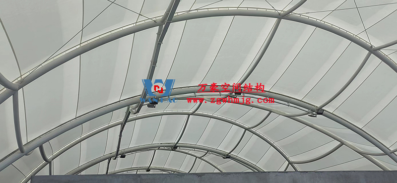 寧波諾丁漢大學(xué)室外運動場地改擴建項目膜結(jié)構(gòu)工程接近尾聲