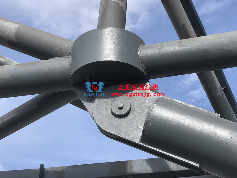 明宇廣場6號地塊商業(yè)（萬達(dá)廣場）改造項目鋼膜結(jié)構(gòu)ETFE蓋頂天幕工程進(jìn)入鋼結(jié)構(gòu)吊裝階段