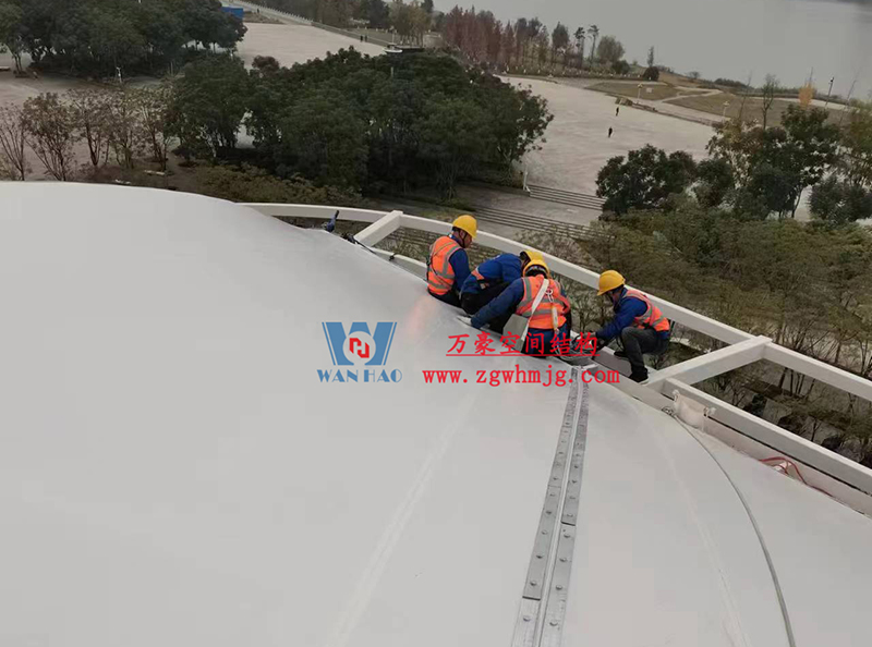 明宇廣場6號地塊商業(yè)（萬達(dá)廣場）改造項目鋼膜結(jié)構(gòu)ETFE蓋頂天幕工程