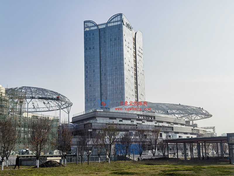 明宇廣場6號地塊商業(yè)（萬達(dá)廣場）改造項目鋼膜結(jié)構(gòu)ETFE蓋頂天幕工程