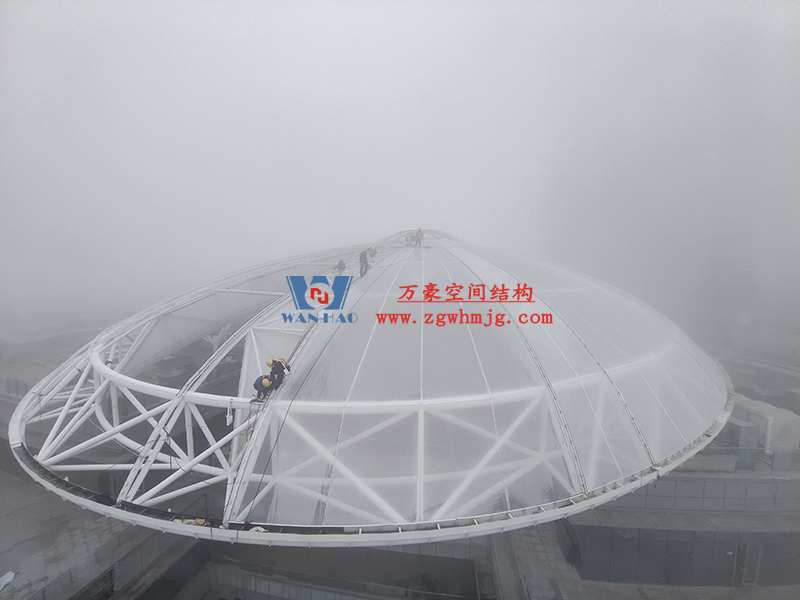 明宇廣場6號地塊商業(yè)（萬達(dá)廣場）改造項目鋼膜結(jié)構(gòu)ETFE蓋頂天幕工程