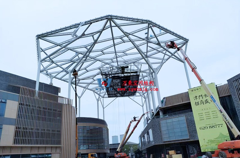 勞動(dòng)最光榮，致敬一線工作者！