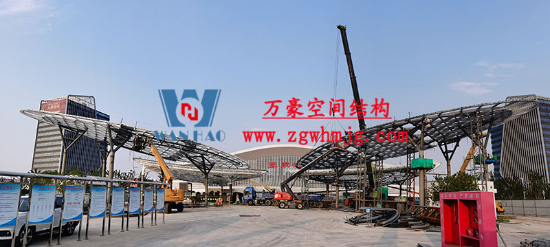 滬通鐵路張家港站前廣場(chǎng)蝴蝶造型空間鋼結(jié)構(gòu)