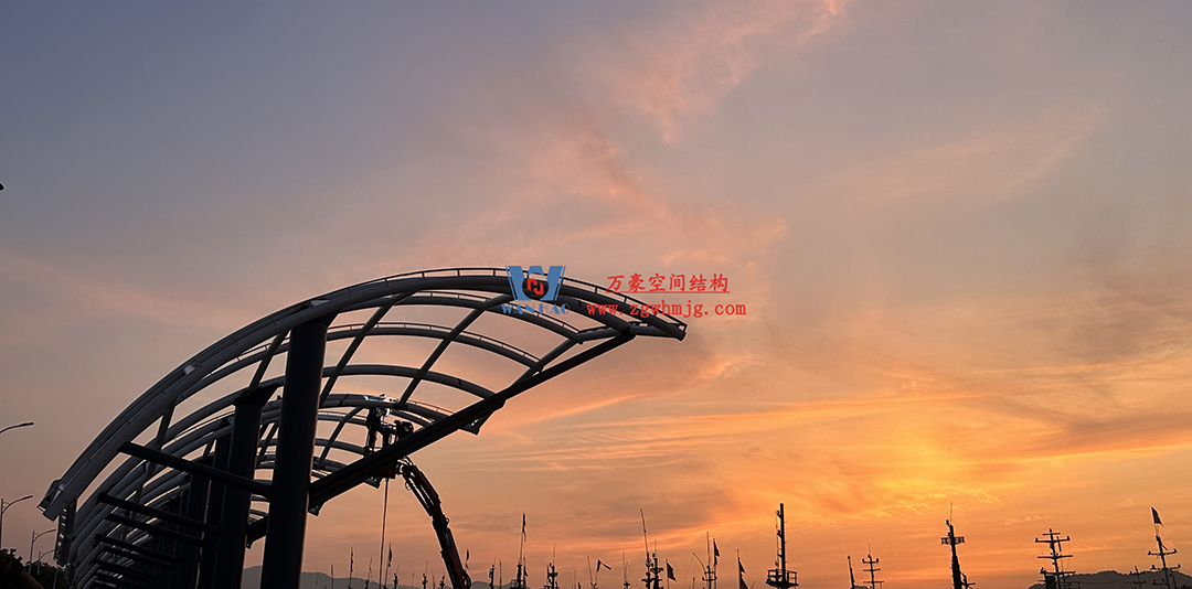 全面加速建設，創(chuàng)建優(yōu)質精品工程