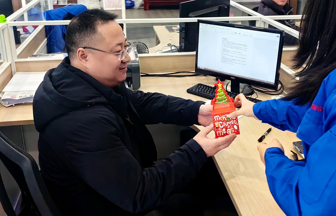 關(guān)愛員工，愛在萬豪|暖心平安夜，傳遞“蘋”安幸福