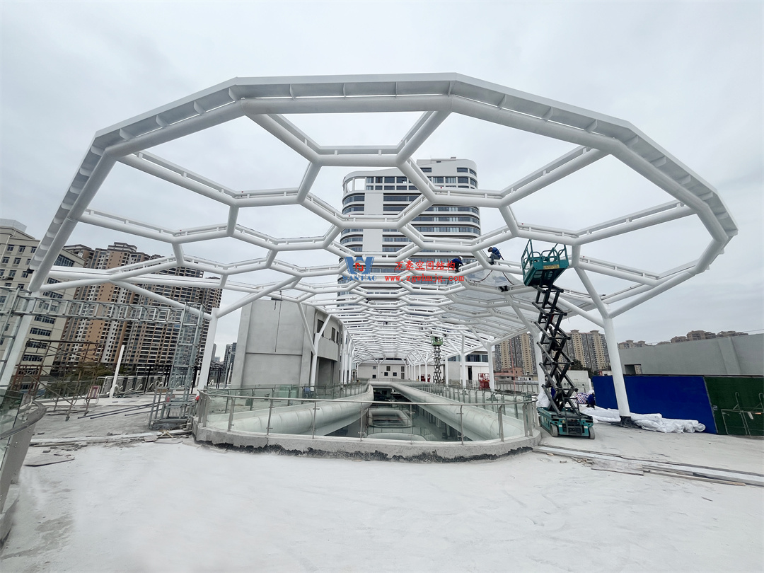 茂名總匯天街ETFE氣枕商業(yè)天幕，打造光影藝術(shù)“場(chǎng)景”