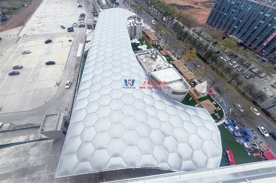 茂名總匯天街ETFE氣枕商業(yè)天幕，打造光影藝術(shù)“場(chǎng)景”