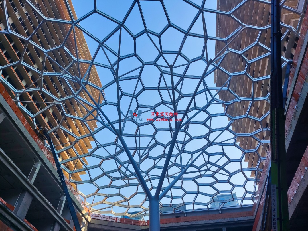 科幻巨幕降臨安吉！湖州安吉鋼結(jié)構(gòu)天幕重塑城市天際線