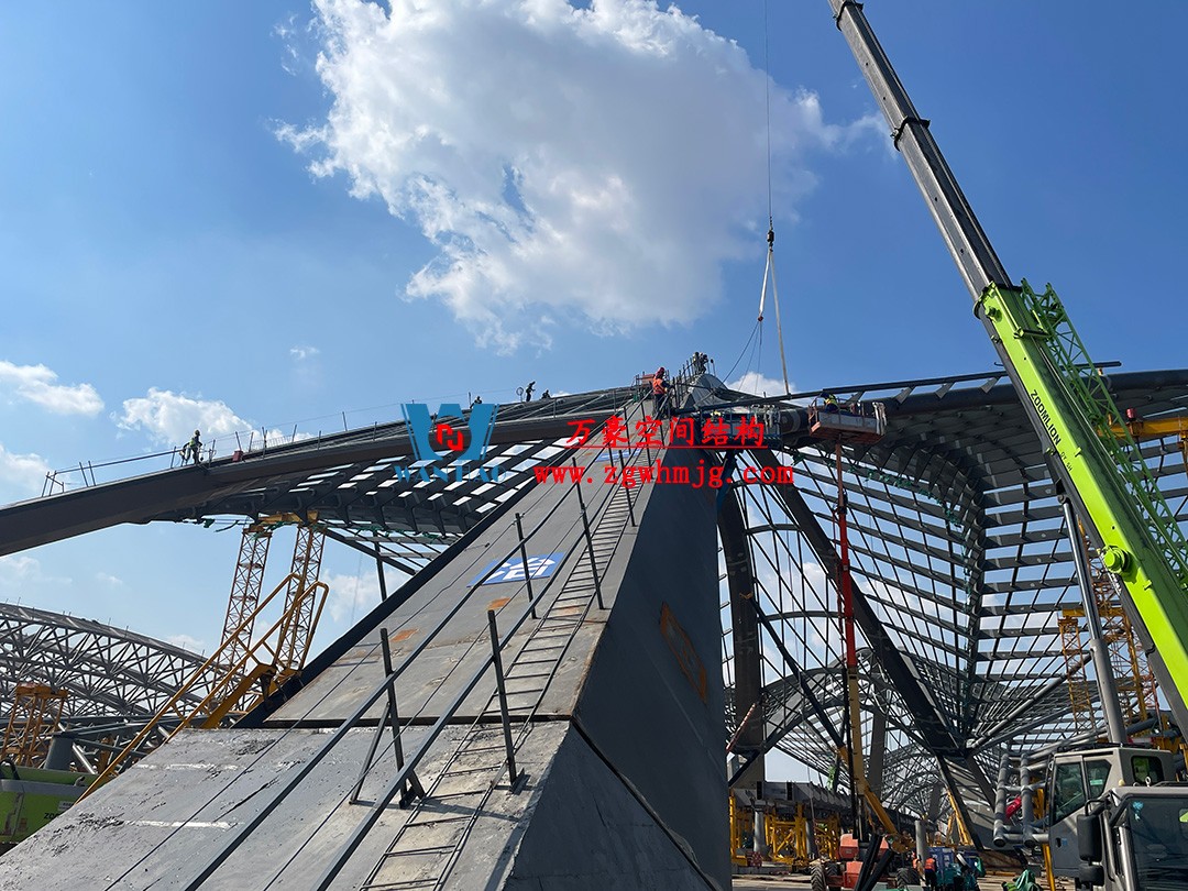 鄭州中原高鐵港數(shù)字展貿(mào)城鋼結(jié)構(gòu)項(xiàng)目