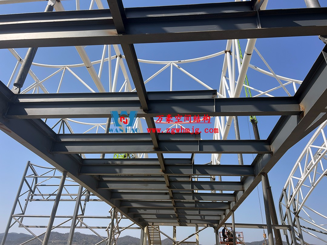 比亞迪紹興嵊州賽車場干拔沙坡觀景平臺(tái)鋼結(jié)構(gòu)項(xiàng)目