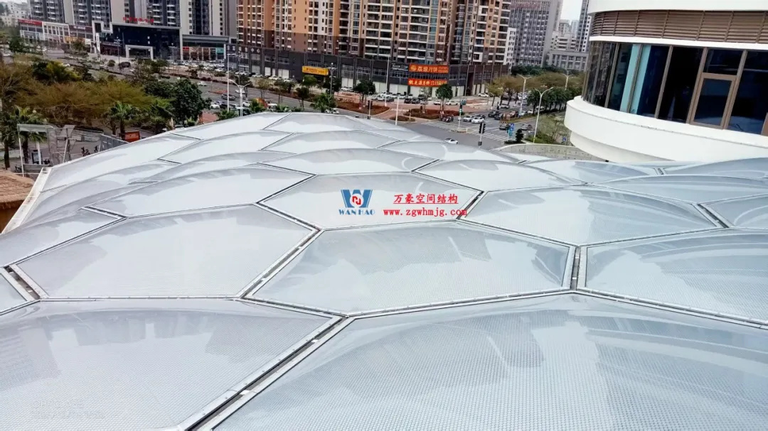 廣州茂名總匯天街商業(yè)街ETFE膜結構工程