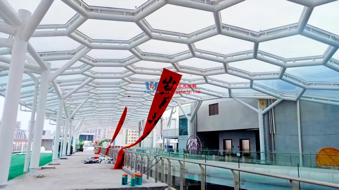 廣州茂名總匯天街商業(yè)街ETFE膜結(jié)構(gòu)