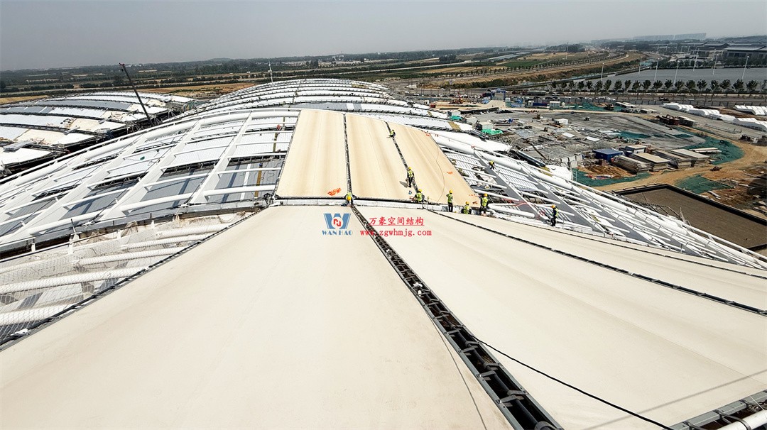 千帆競發(fā)勢(shì)如虹｜中原國際會(huì)展中心膜結(jié)構(gòu)天幕攻堅(jiān)實(shí)錄，擎起中原會(huì)展新地標(biāo)！
