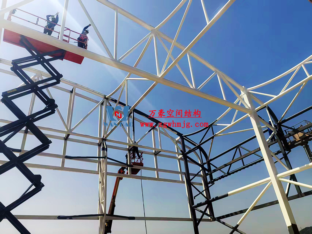 比亞迪紹興嵊州賽車場干拔沙坡觀景平臺(tái)鋼結(jié)構(gòu)項(xiàng)目