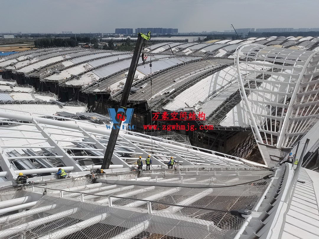 鄭州中原高鐵港數(shù)字展貿(mào)城ETFE膜結(jié)構(gòu) PTFE膜結(jié)構(gòu)項(xiàng)目