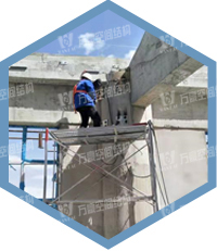 現(xiàn)場放線與制作底板預埋