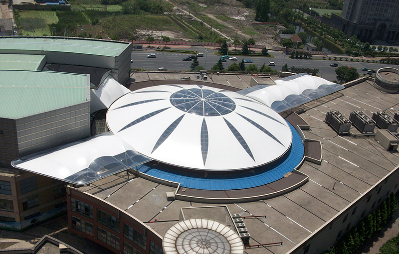 什么是PTFE膜結(jié)構(gòu)屋面？PTFE膜結(jié)構(gòu)屋面分類(lèi)特點(diǎn)具體是怎樣的？