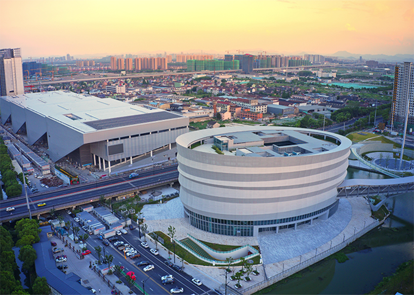 紹興國(guó)際會(huì)展中心PTFE網(wǎng)格織物幕墻