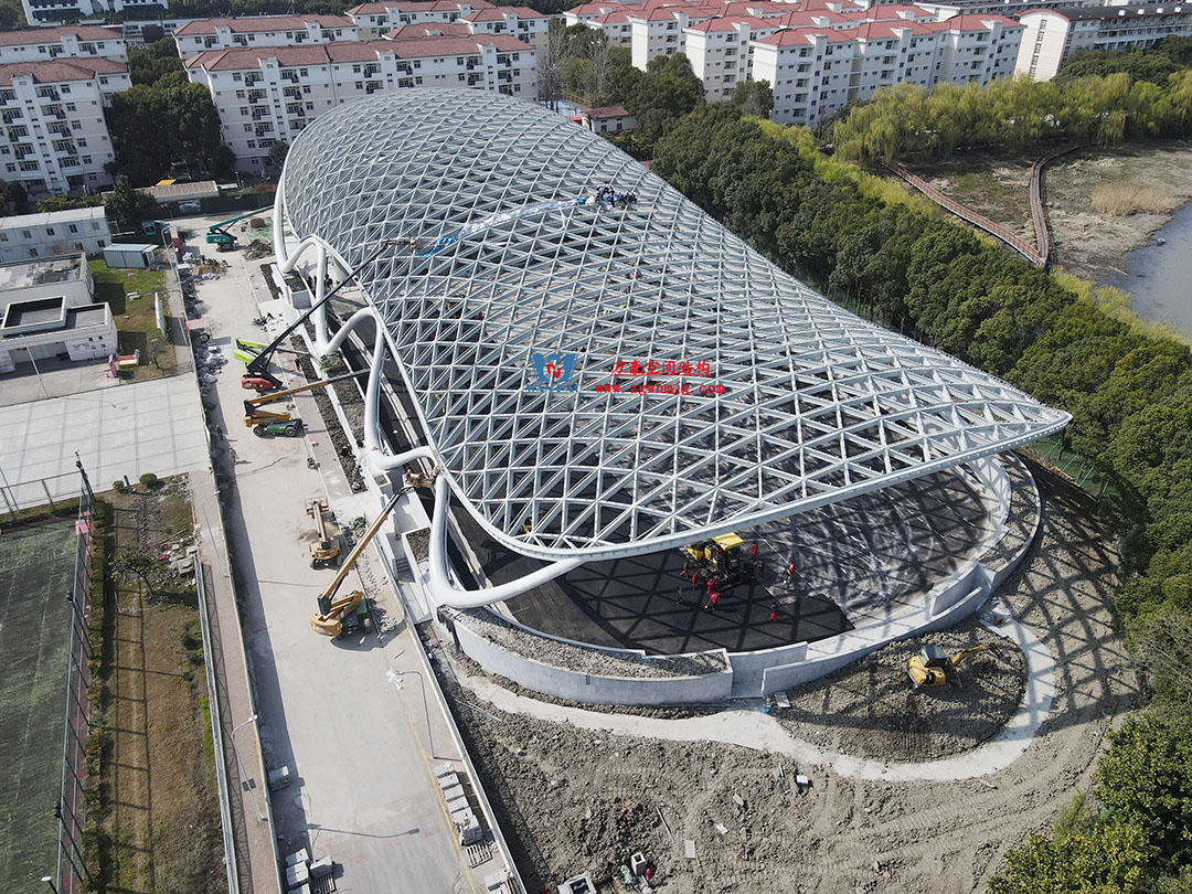 鋼結構雙曲網(wǎng)殼的結構韻律美感