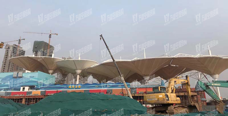 萬(wàn)豪空間結(jié)構(gòu)重大項(xiàng)目現(xiàn)場(chǎng)學(xué)習(xí)觀摩會(huì)